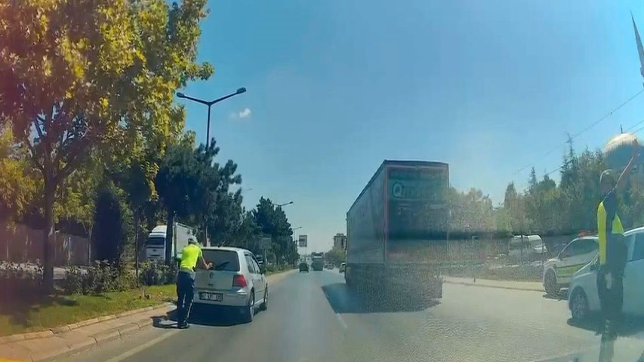 Konya’da arızalanan araç için trafik ekipleri seferber oldu!