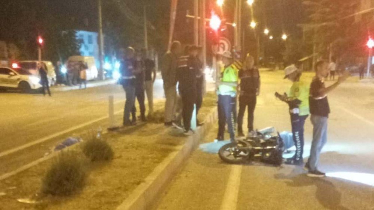 Konya’da kavşakta feci çarpışma! 2 kişi yaralandı
