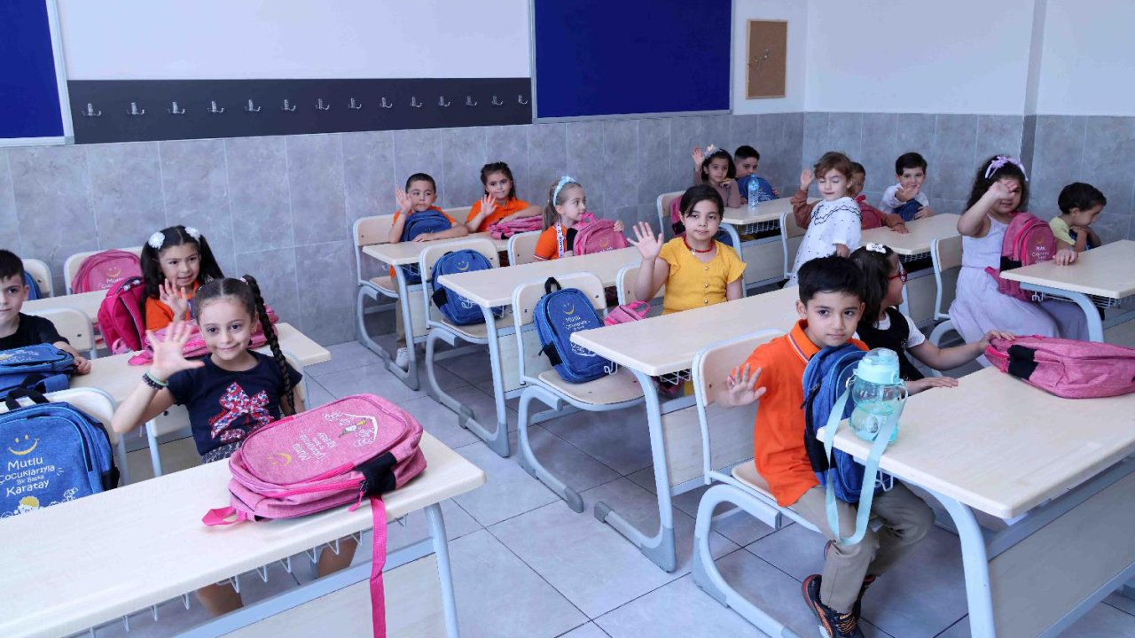 Konya’da miniklere büyük sürpriz! Sıralarında onları bekliyordu