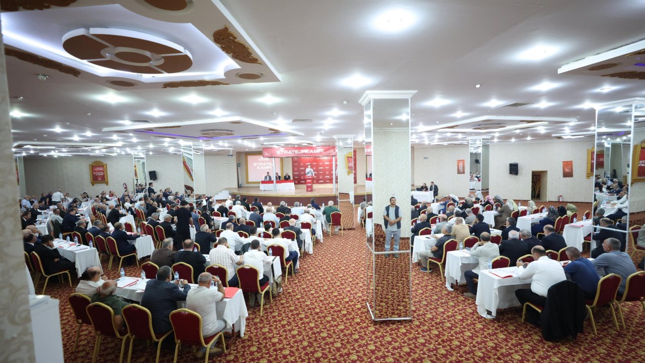 Saadet Partisi Kurmayları Kozaklı'da Kampa Girdi