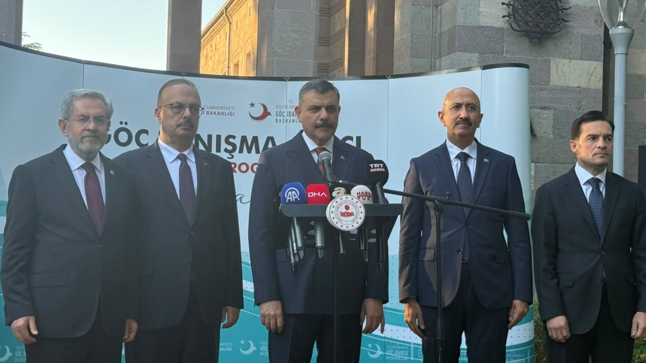 İçişleri Bakanı Çiftçi: Okullara 2 bin 800 tane el dedektörü dağıttık!
