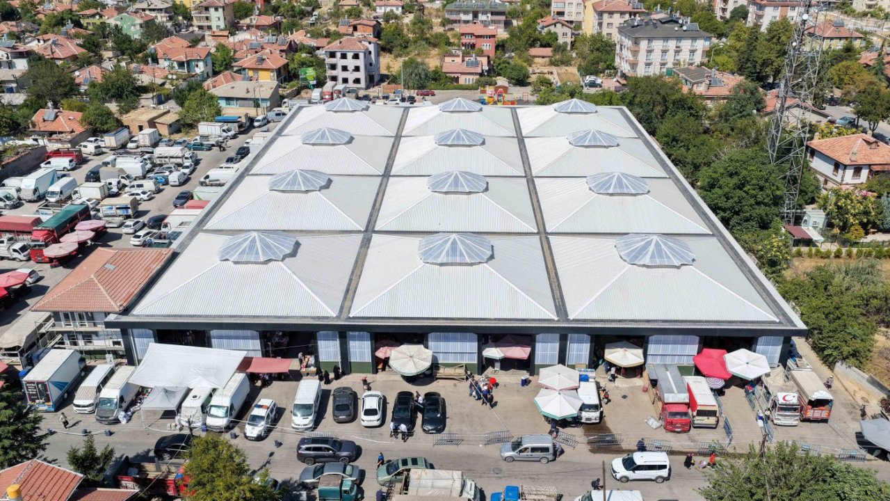 Konya’da O Pazarın Çehresi Değişti! Uzunharmanlar Kapalı Pazarı Yeni Yüzüyle Hizmete Girdi
