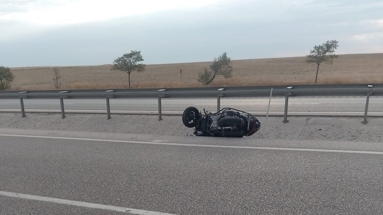 Konya Kulu'da motosiklet devrildi: 1 yaralı!