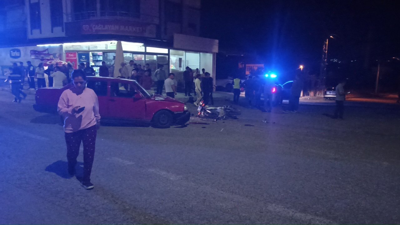 Konya'da otomobil ile motosiklet çarpıştı: 3 yaralı!