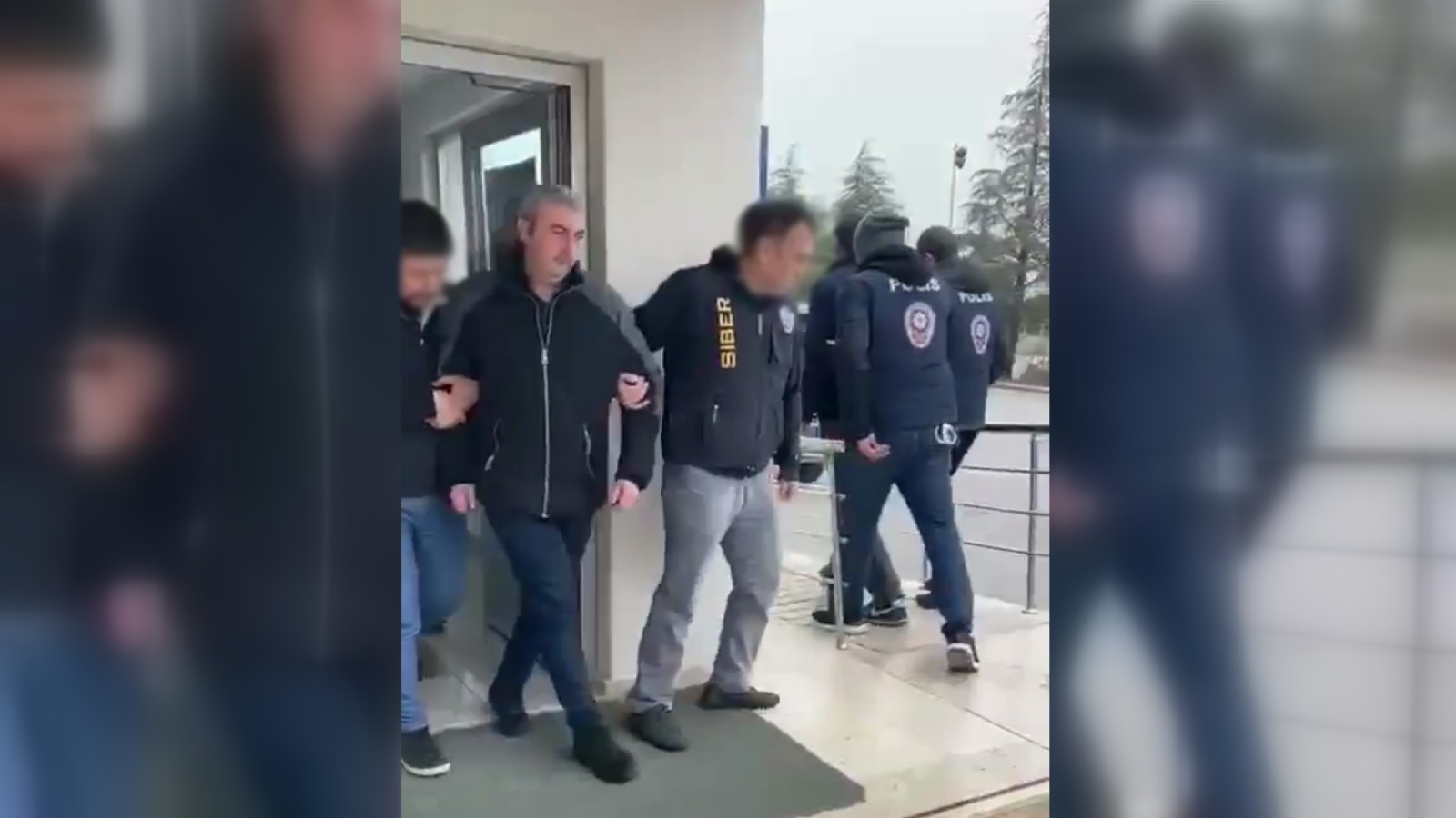 Kredi Vereceğiz Diyerek Dolandırıcılık Yapan İnternet Fareleri Yakalandı