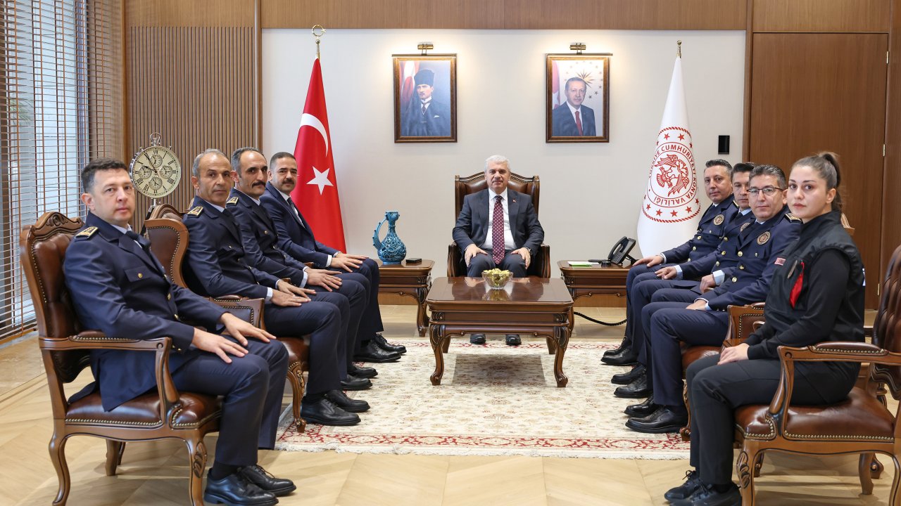 Konya’da İtfaiye Haftası buluşması! Vali İbrahim Akın itfaiye heyetini kabul etti