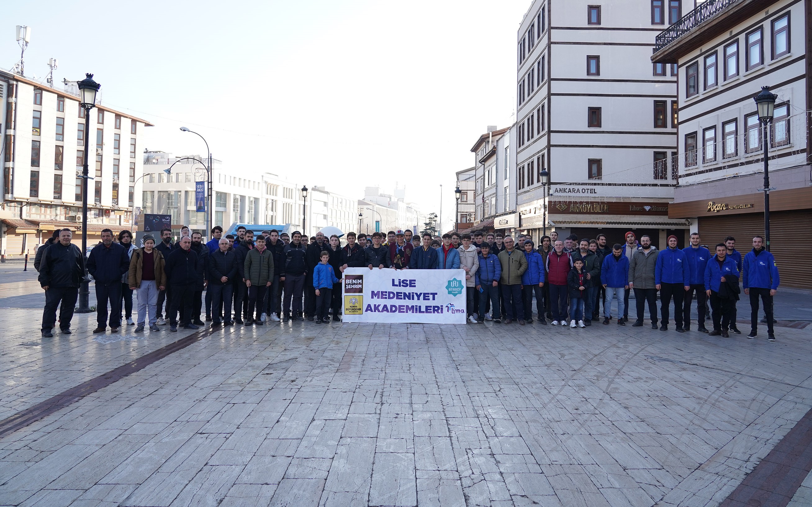 Lise Medeniyet Akademilerinde Baba-Oğul Aynı Safta Buluştu