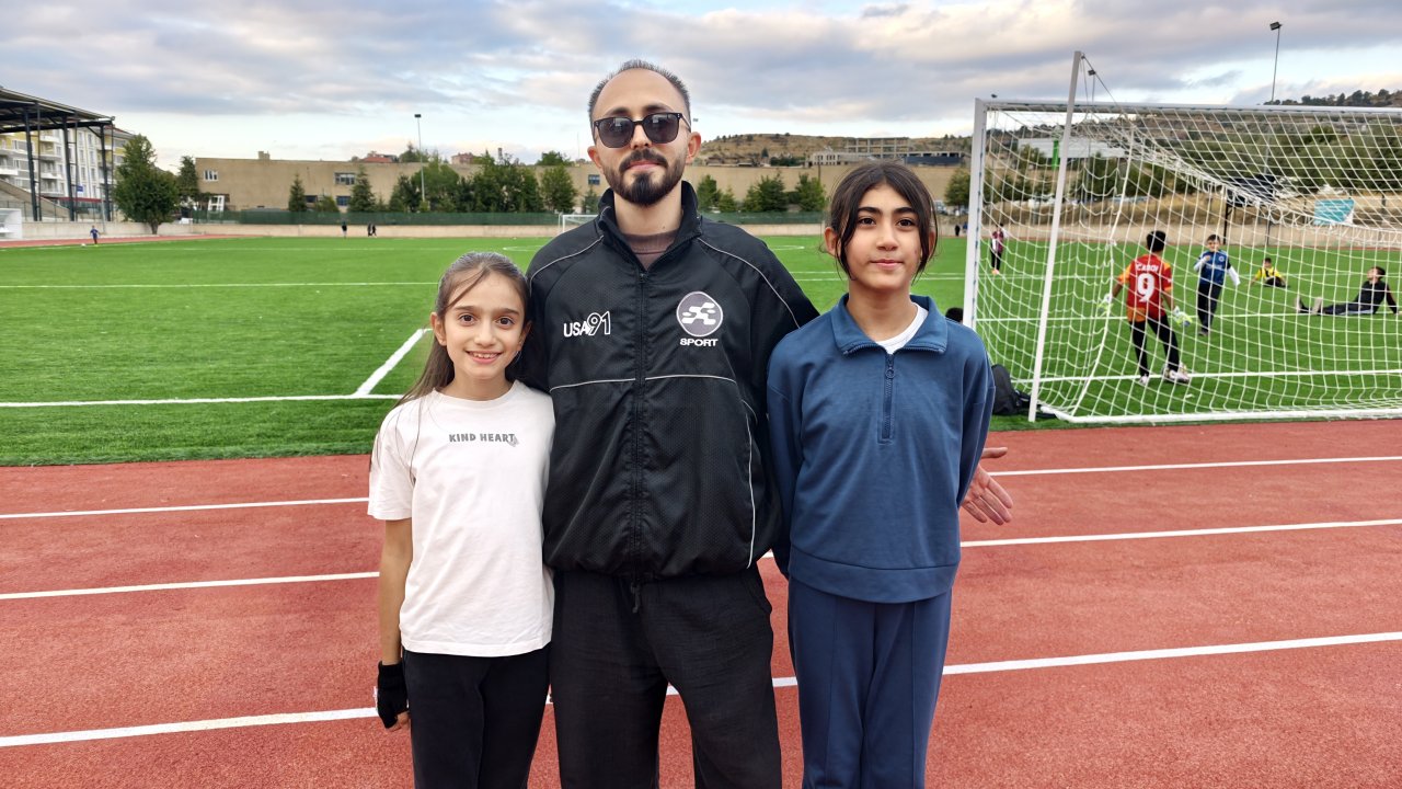 Konya’da Geleceğin Şampiyonları Yetişiyor! Gönüllü Antrenörle Atletizm Seferberliği