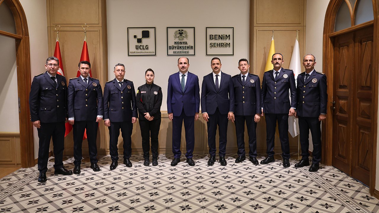 Konya’da itfaiyecilere Başkan Altay’dan teşekkür!  İtfaiye teşkilatı Başkan Altay’ı ziyaret etti
