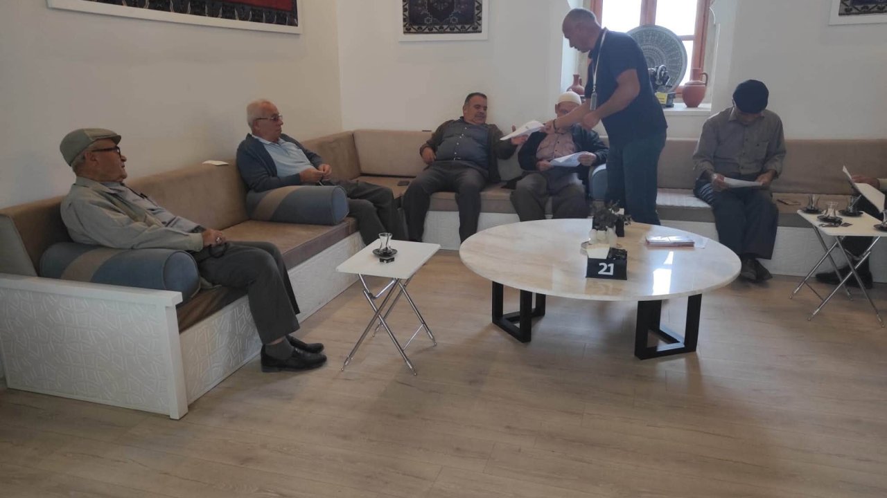 Konya’da Dünya Yaşlılar Günü’ne Özel Etkinlik! Karapınar’da Sağlık Bilgilendirmesi Yapıldı