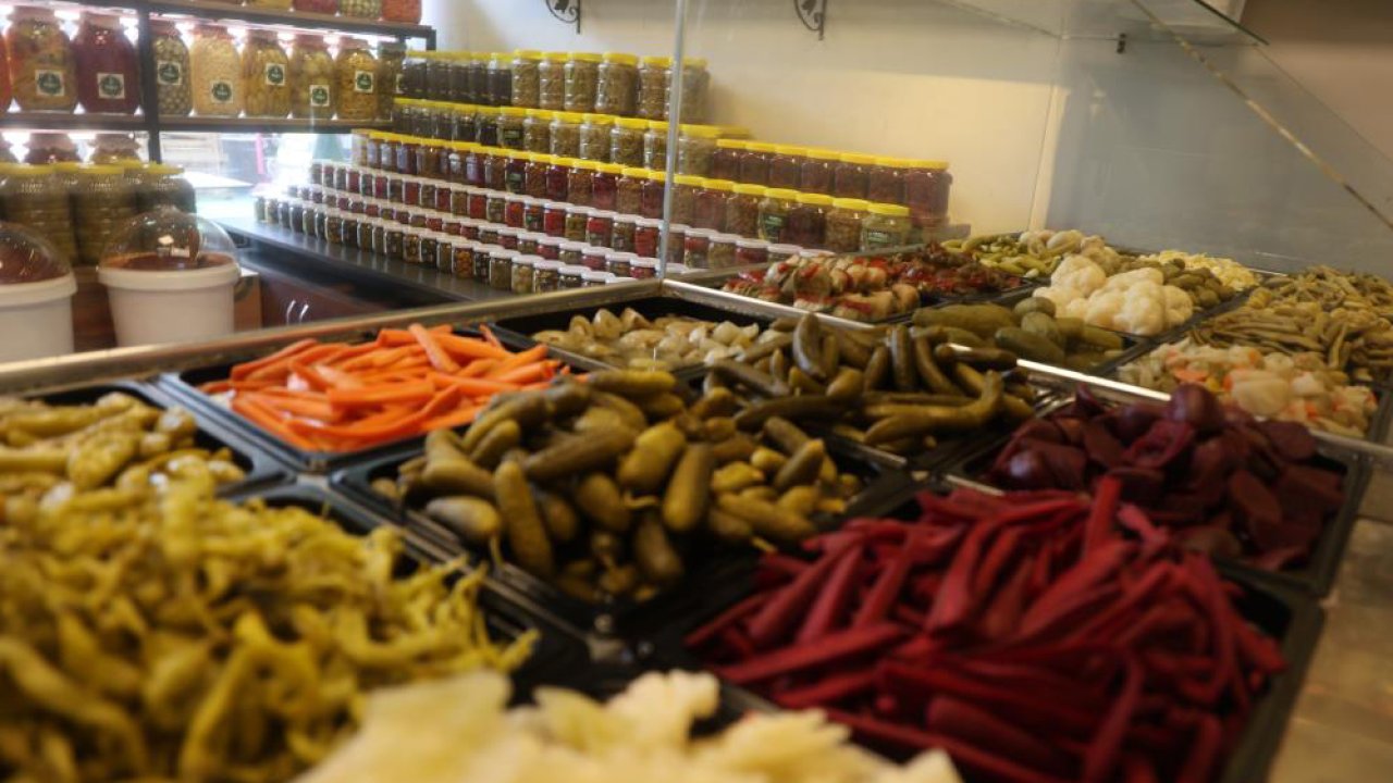 Konya’da turşunun sırrı ortaya çıktı: Sirke ve limon kullanmıyorlar