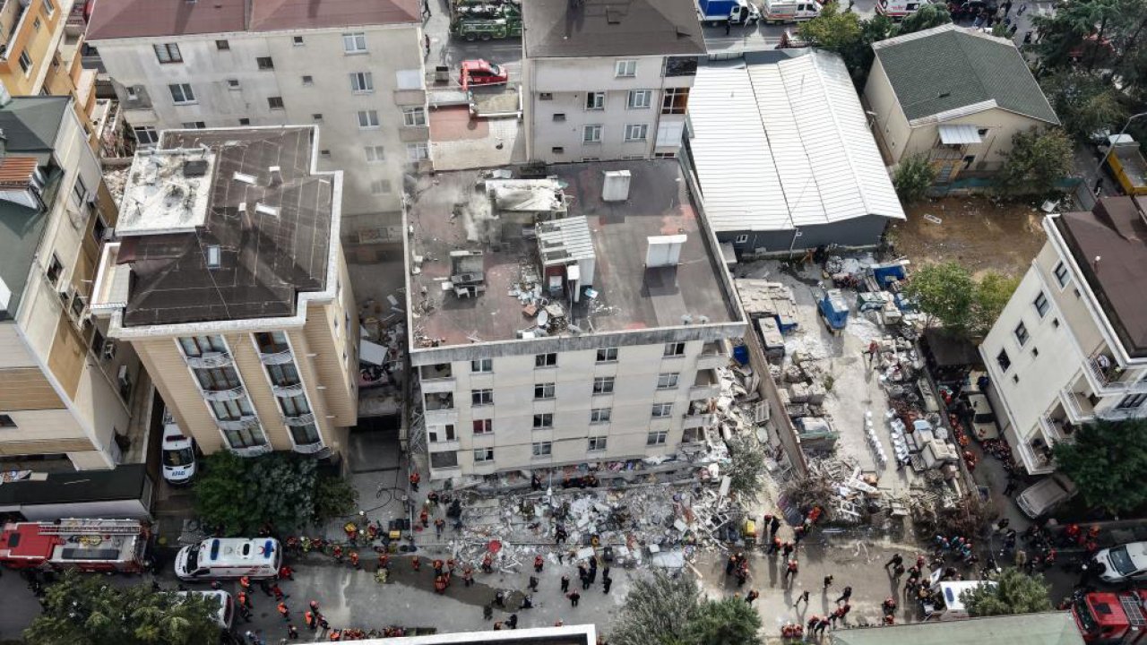 İstanbul Maltepe’de 7 katlı binada çökme: 2 ölü, 2 kişi enkaz altında! Çökme anı kameralara yansıdı