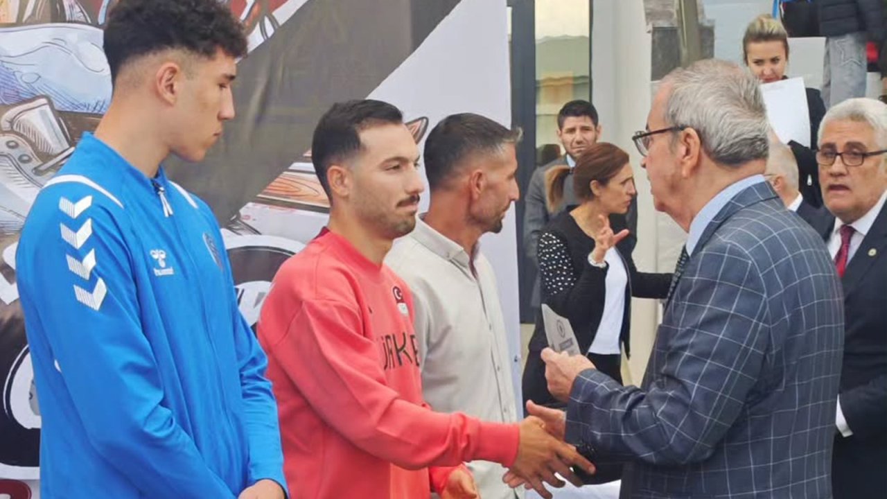 Konya’nın Başarılı Bisikletçisine Büyük Ödül! Ramazan Yılmaz Yılın Sporcusu Seçildi