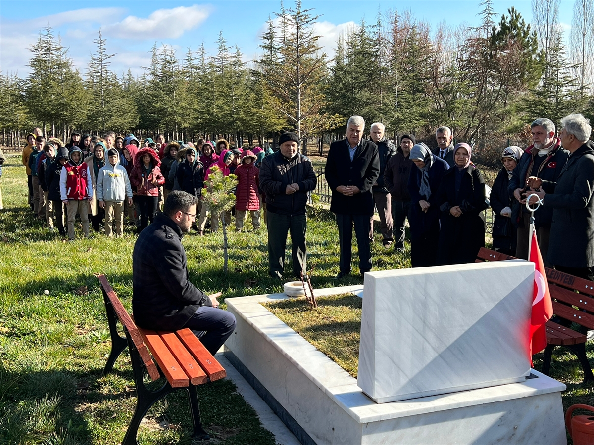 Şehit Okan Altıparmak mezarı başında anıldı