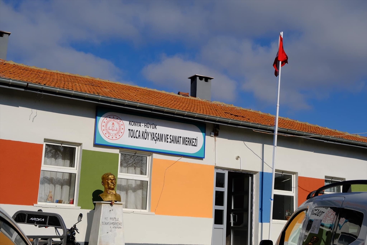 Hüyük'teki eski okul binaları Köy Yaşam Merkezleri'ne dönüştürüldü