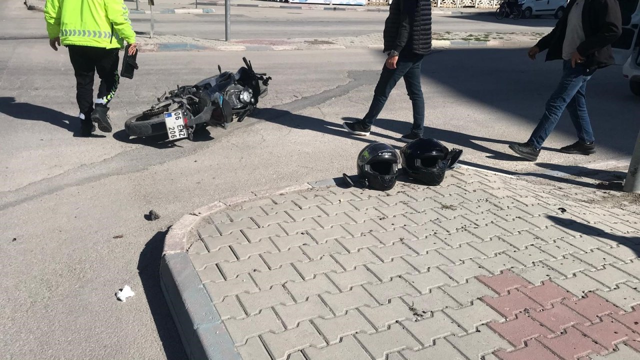 Konya'da SUV tipi araç ile motosiklet çarpıştı: 2 yaralı