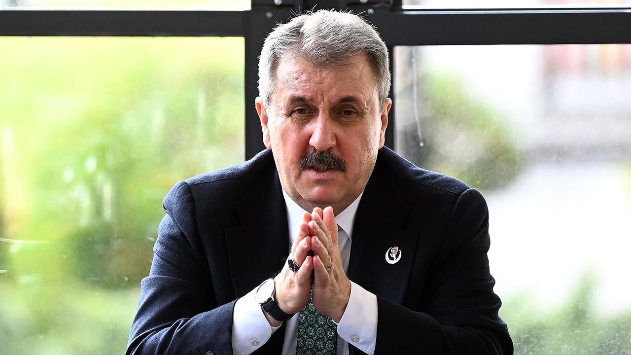 Mustafa Destici’den Gazze mesajı: “Hiçbir kız çocuğunun kaderi savaş olmamalı”