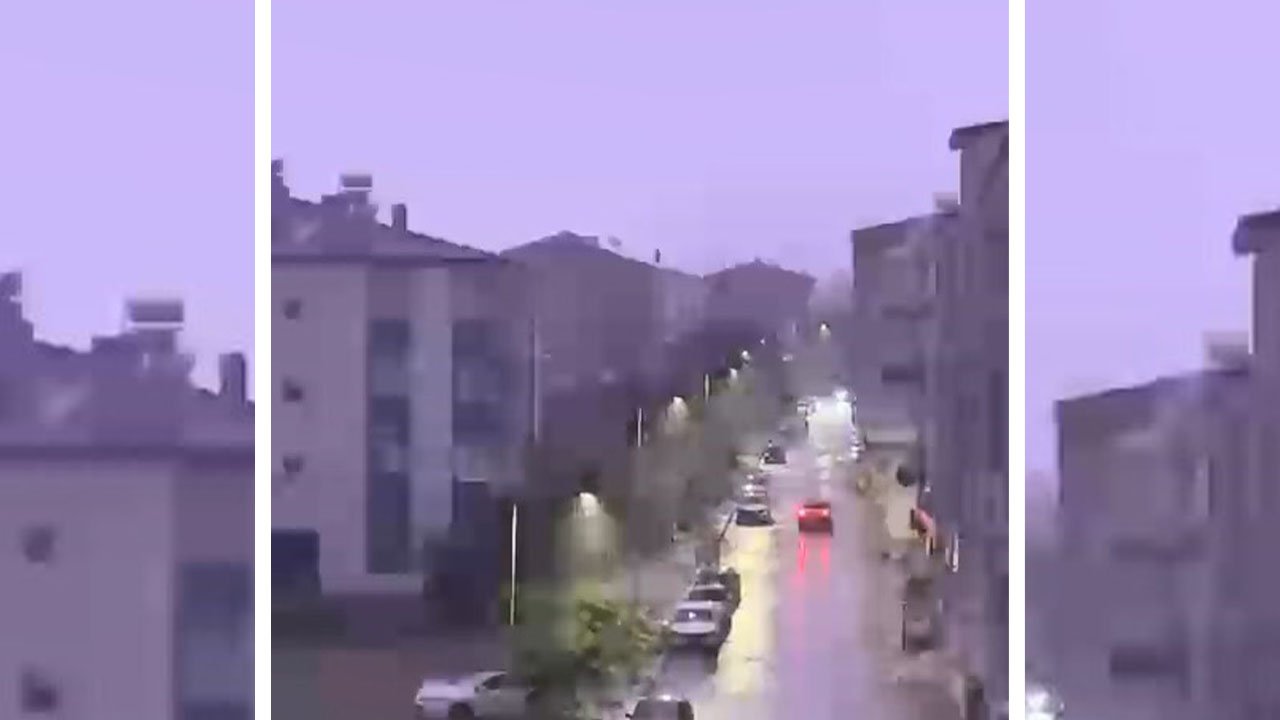 Elazığ'da şimşekler geceyi gündüze çevirdi
