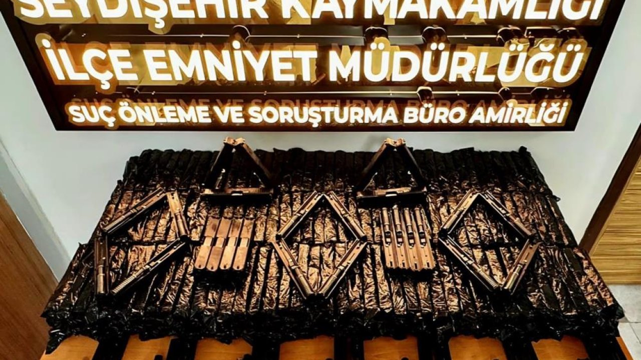 Konya’da silah kaçakçılığı operasyonu: Araçtan bin 560 tabanca parçası çıktı