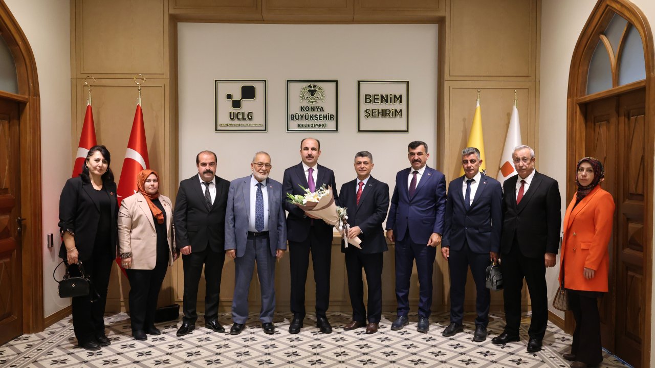 Konya’da Başkan Altay Muhtarlarla Buluştu! Emekleri İçin Teşekkür Etti