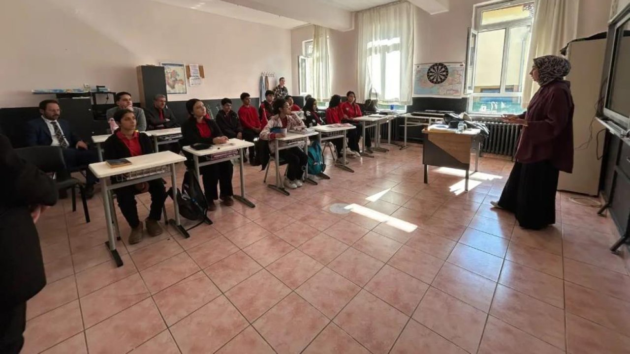 Konya'da öğrencilere sınav kaygısıyla başa çıkma eğitimi