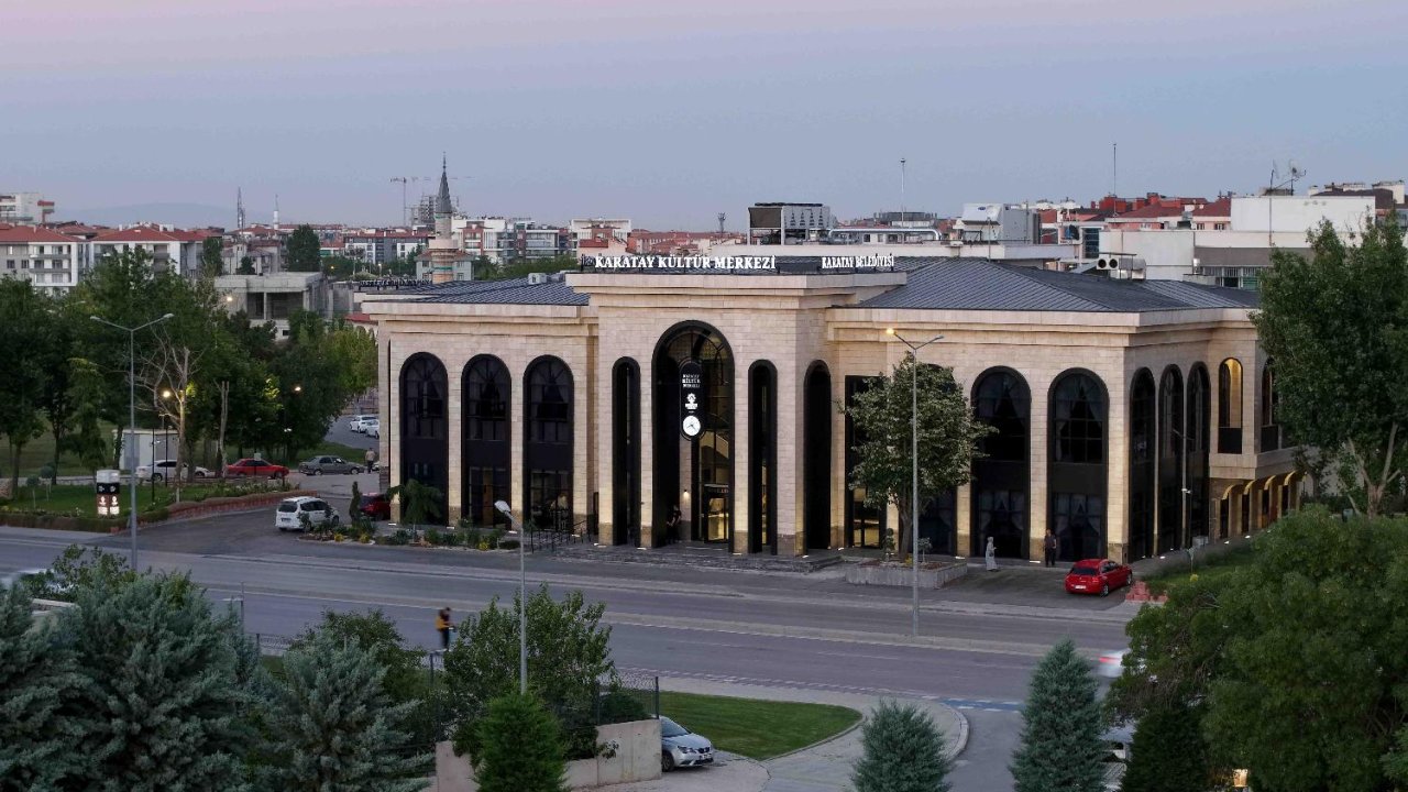 Konya Karatay Kültür Merkezi 1 Yaşında! 2 Bin 335 Çiftin Mutluluğuna Ev Sahipliği Yaptı