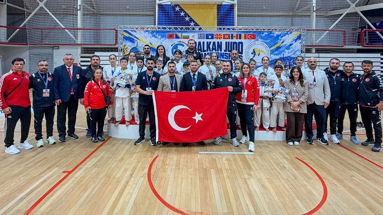 Konya’nın minik şampiyonlarından Balkanlarda 7 madalya! 2 altınla gururlandırdılar