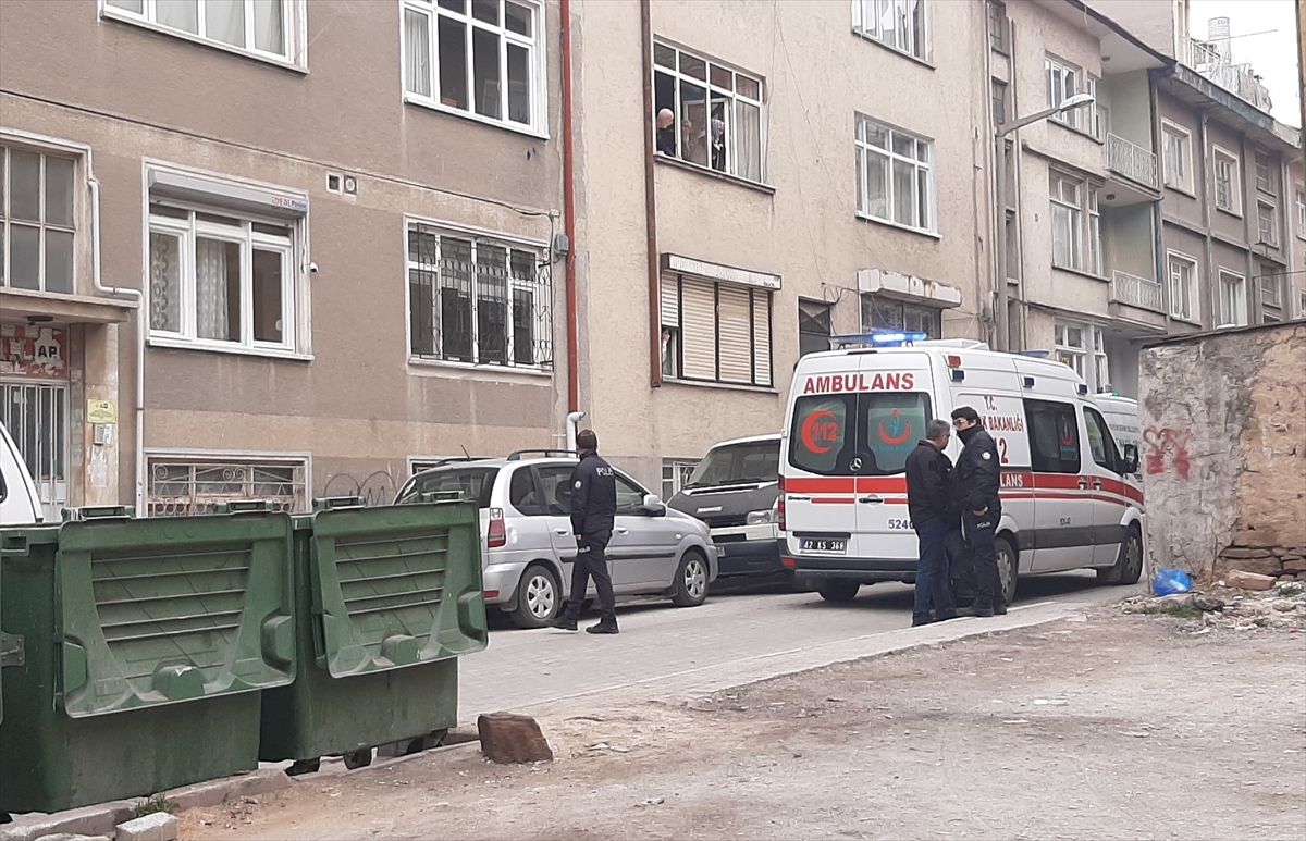 Konya'da iki kızını bıçaklayarak öldüren baba polise teslim oldu