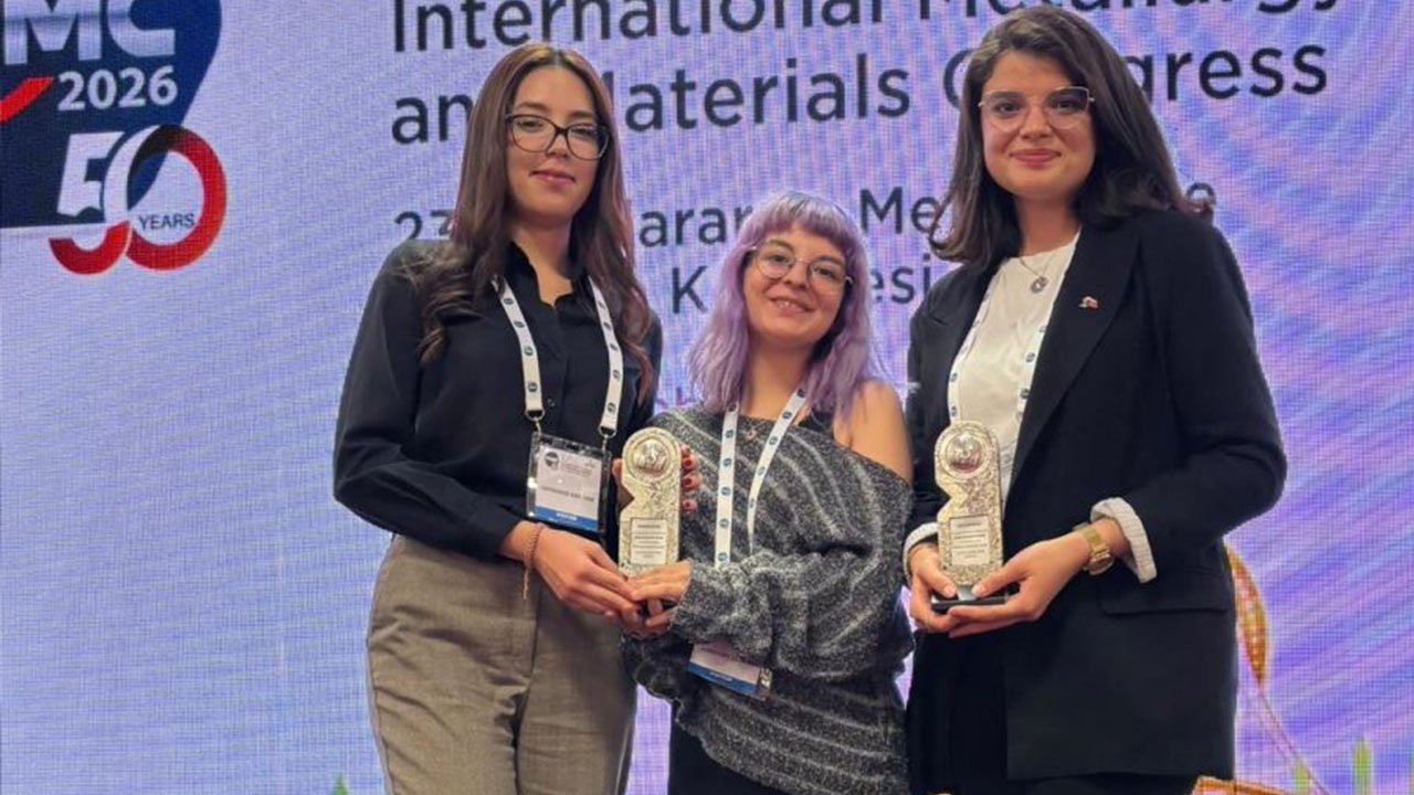 Konya Teknik Üniversitesi’nden Uluslararası Başarı! Öğrenciler Kongreden Çifte Ödülle Döndü