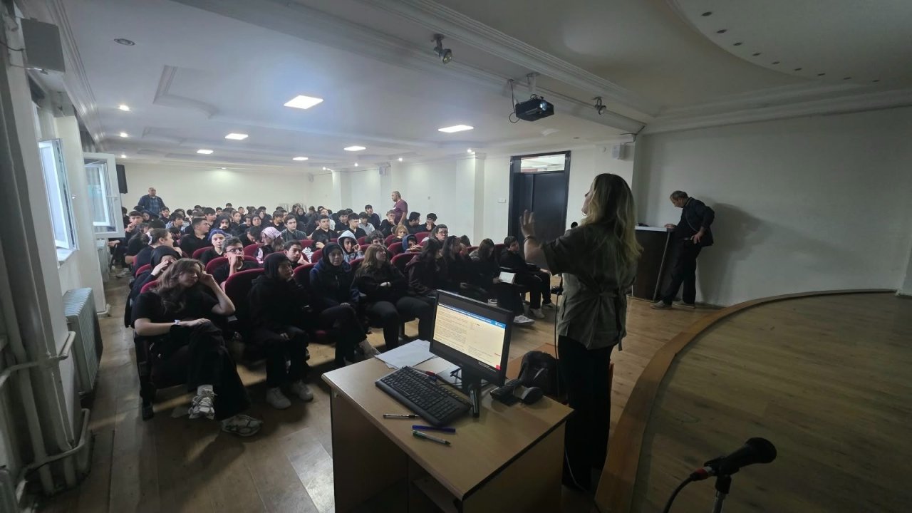 Konya’da 1.460 Kişiye TÜBİTAK Proje Eğitimi! Öğrenciler Bilimsel Araştırmaya Hazırlanıyor