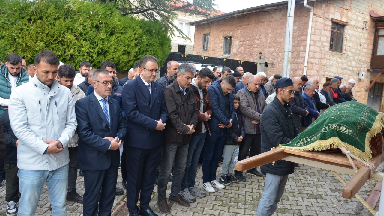 Seyit Mehmet Yavuz son yolcuğuna uğurlandı
