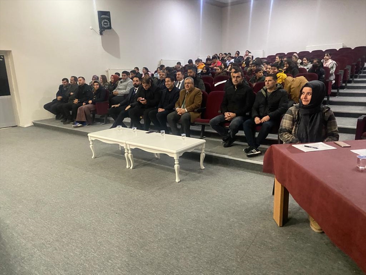 Cihanbeyli İmam Hatip Ortaokulu bilgi yarışmasında ilçe birincisi oldu