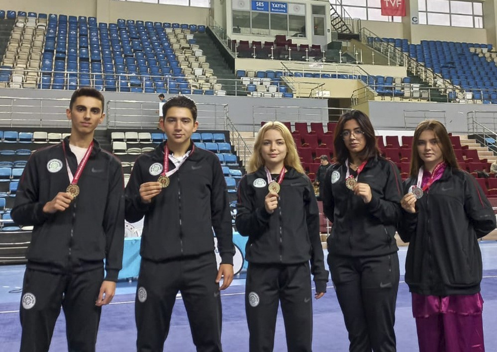Meram Belediyesporlu Wushuculardan 5 Madalya
