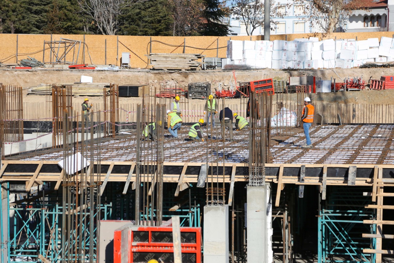 Yaka Sosyal Tesisi Hızla Yükseliyor