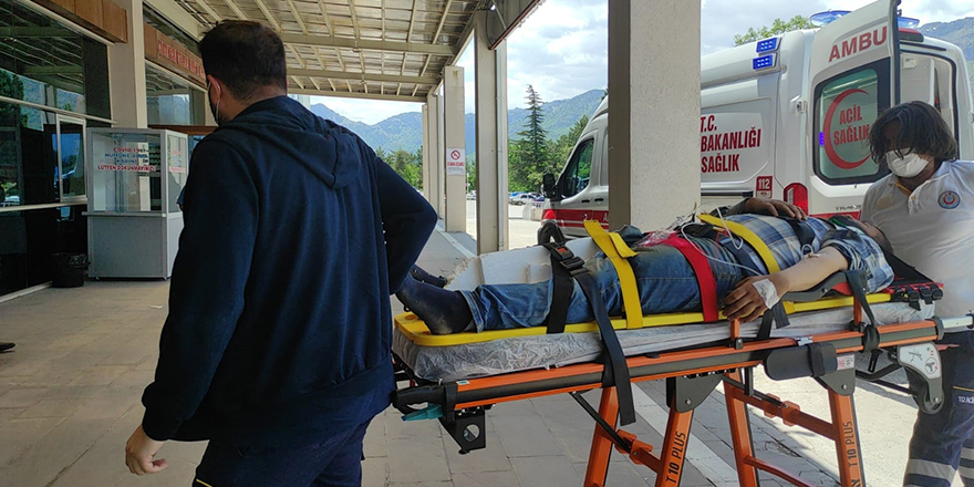 Seydişehir'de inşaattan düşen işçi yaralandı