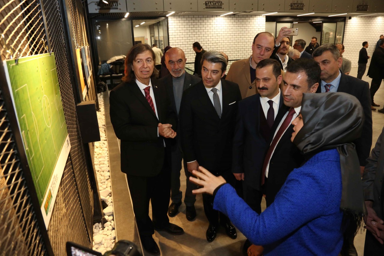 Ahmet Çalık Anısına Düzenlenen Sergide Duygu Dolu Anlar Yaşandı