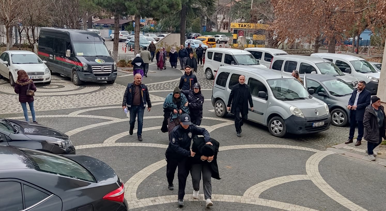 Gelin ve Kaynana Zehir Taciri Çıktı