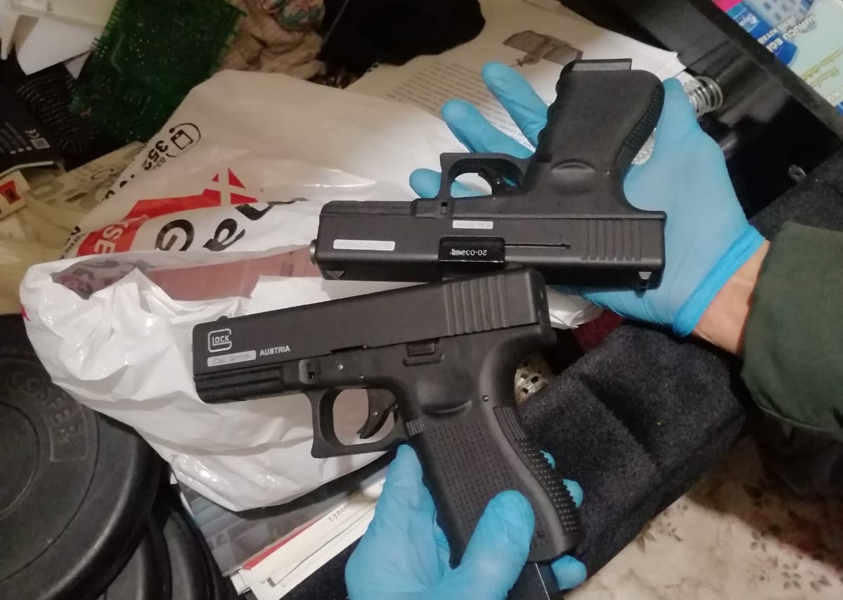 Market İşletmecisi Hem Tefeci Hem de Sigara Kaçakçısı Çıktı