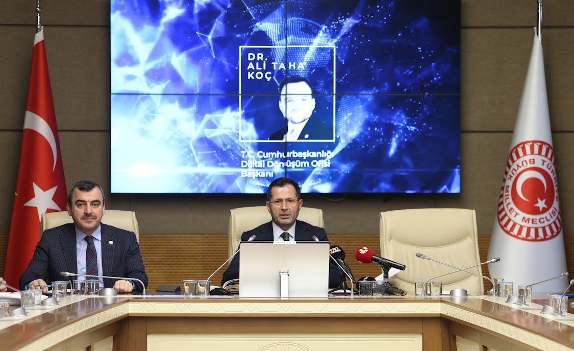 Altunyaldız: “Geçmişte Tarih Yazarak dünü Şekillendiren Medeniyetimiz, Gelecekte de Kod Yazarak Yarını Şekillendirecek”