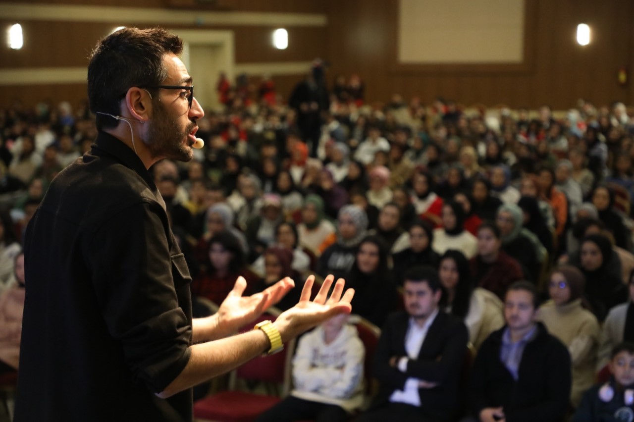 Karatay'da “Gençlerle Bir Başka Motivasyon Buluşmaları” Başladı