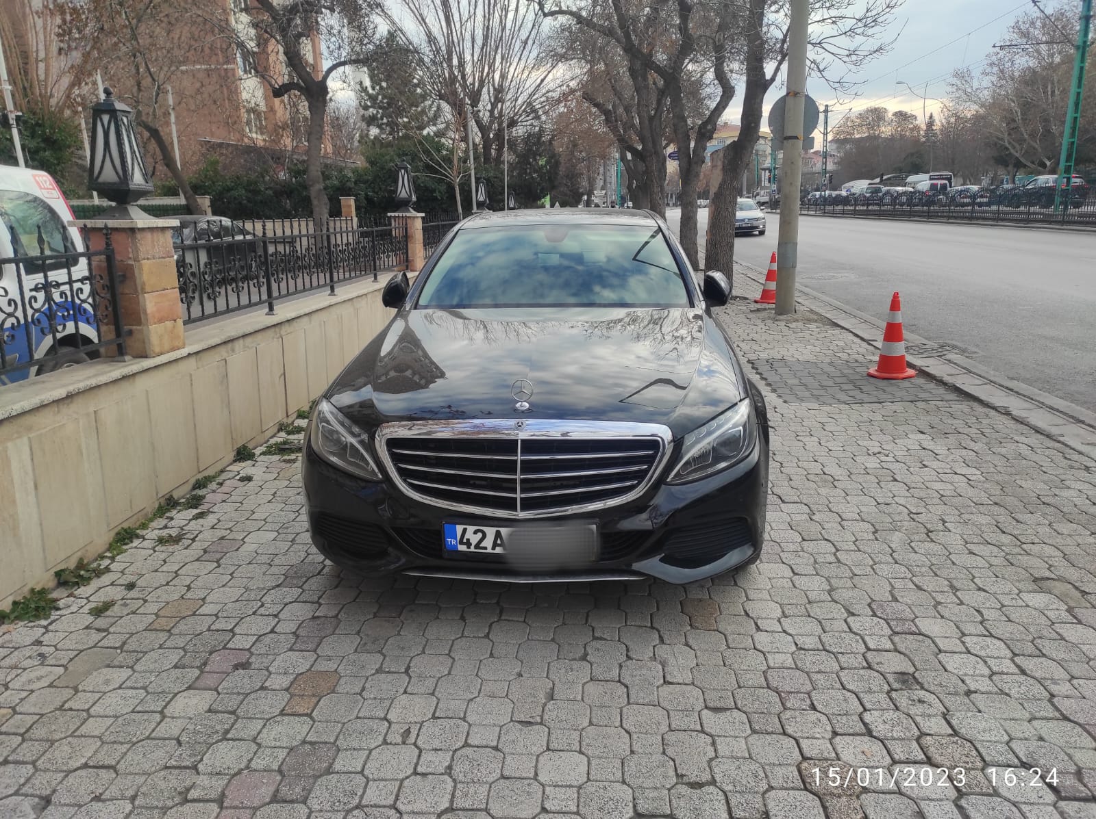 Konya’da Makas Atarak Trafik Güvenliğini Hiçe Sayan Sürücüye Ceza Yağdı