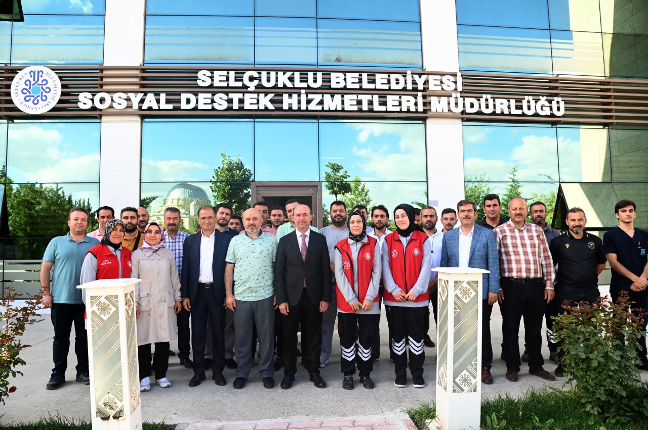 Selçuklu Belediyesi Sosyal Belediyecilik Faaliyetleriyle  2022’de de Takdir Topladı