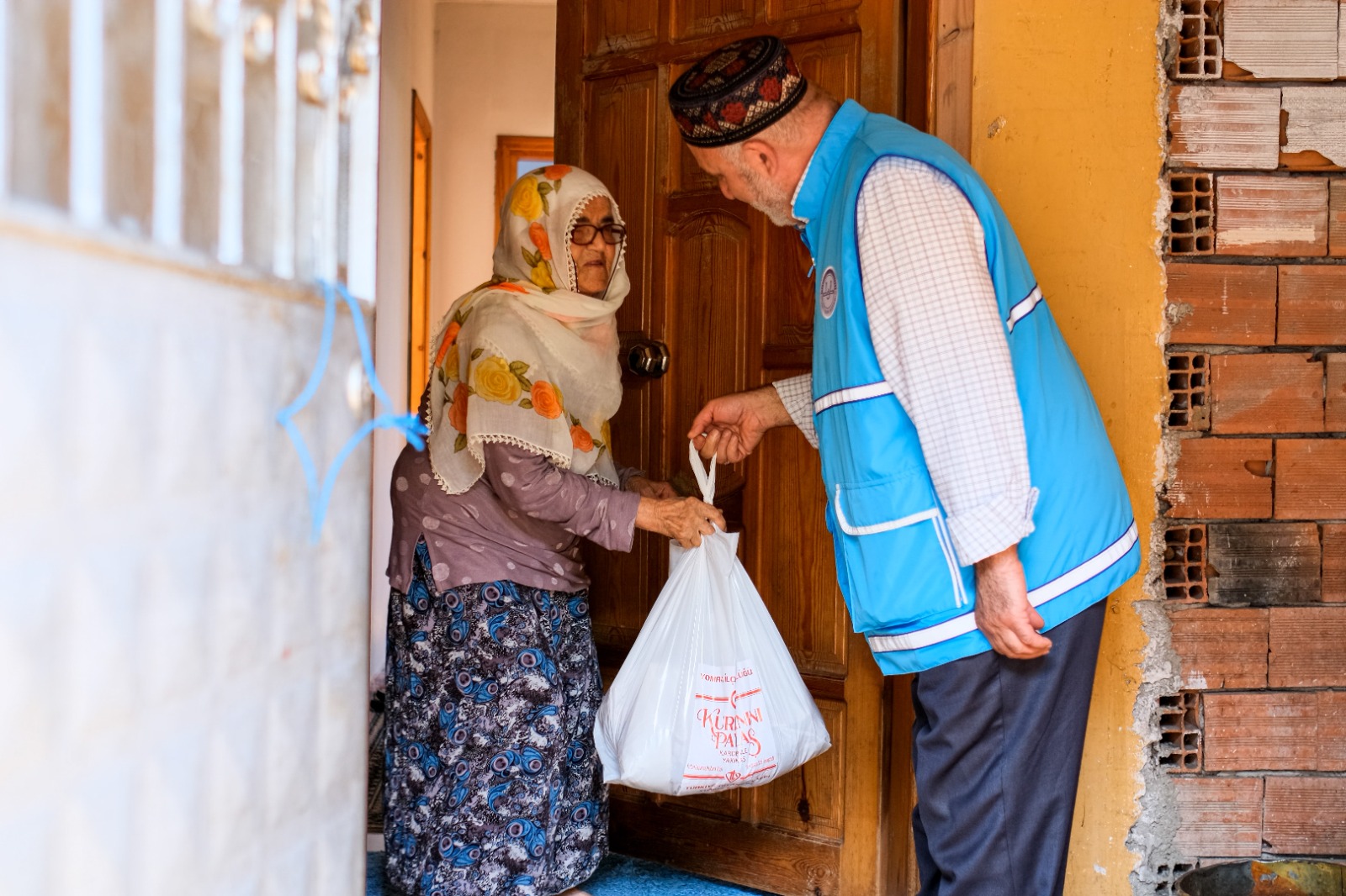 TDV, 31 Bin Gönüllüyle İhtiyaç Sahiplerine Yardım Ediyor