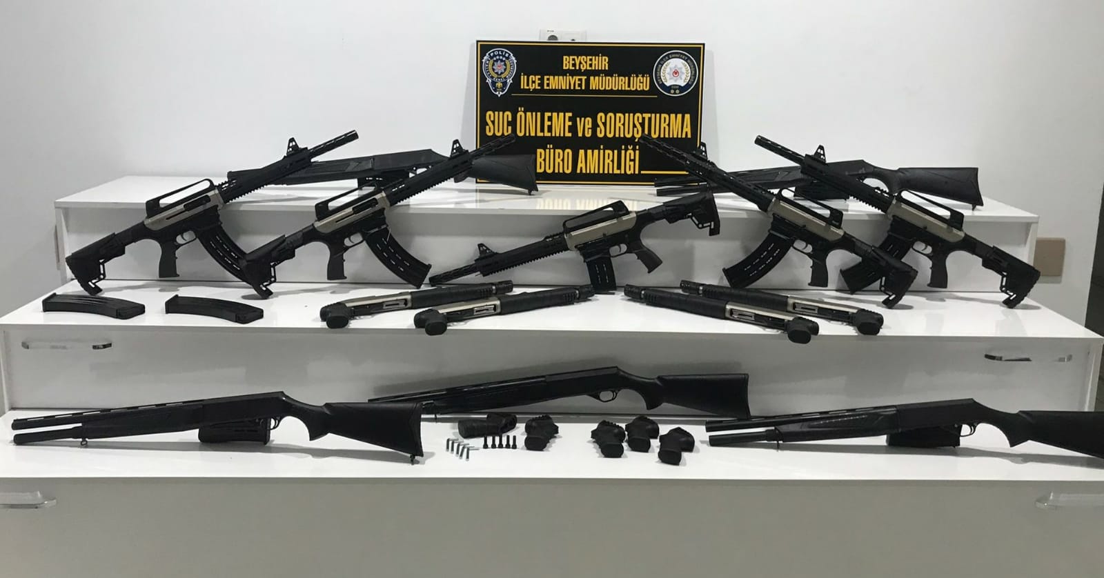 Konya'da Kaçak Silah Operasyonu