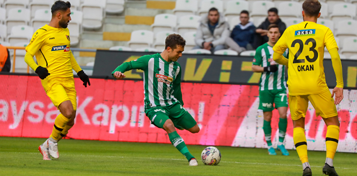 Konyaspor İrtifa Kaybetmeye Devam Ediyor