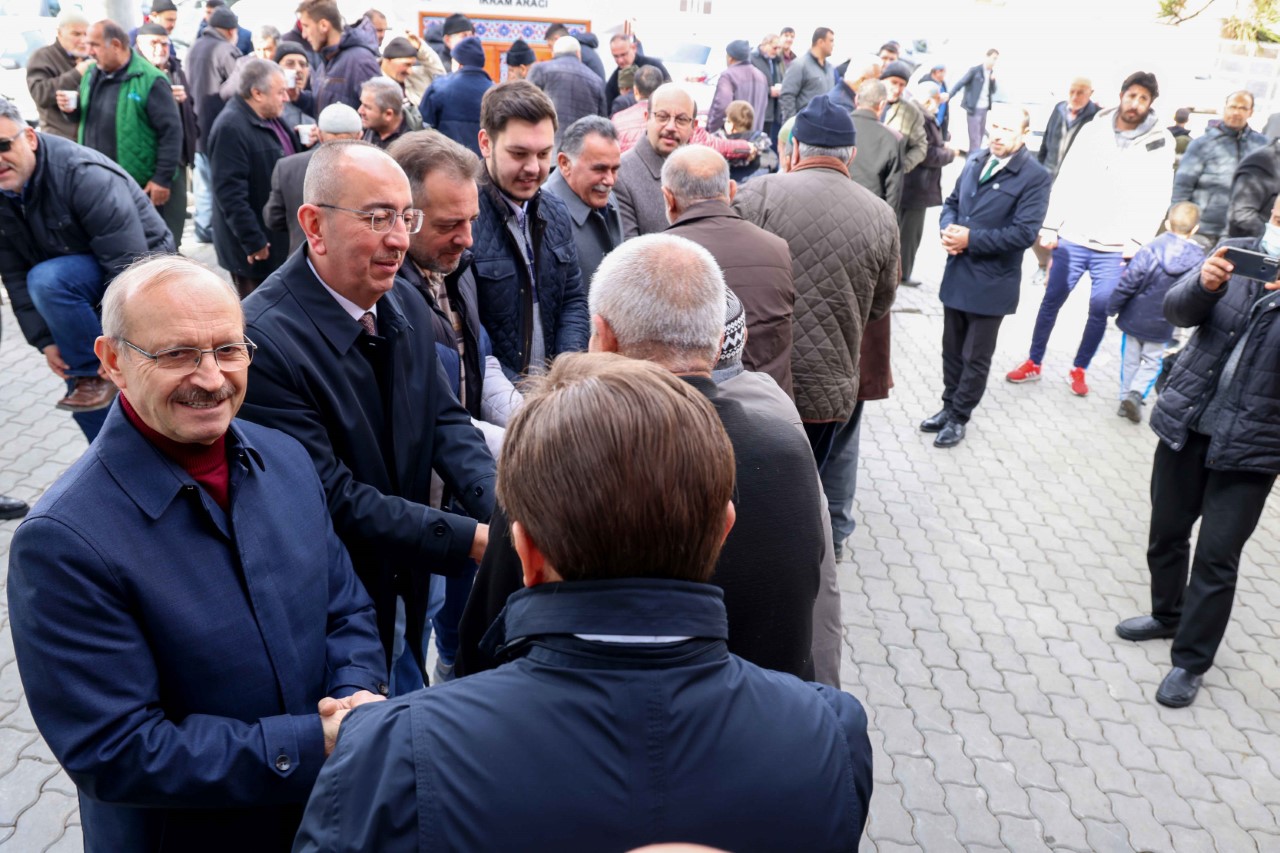 Sorgun ve Kavuş Cuma Namazı Sonrası Vatandaşlarla Buluştu