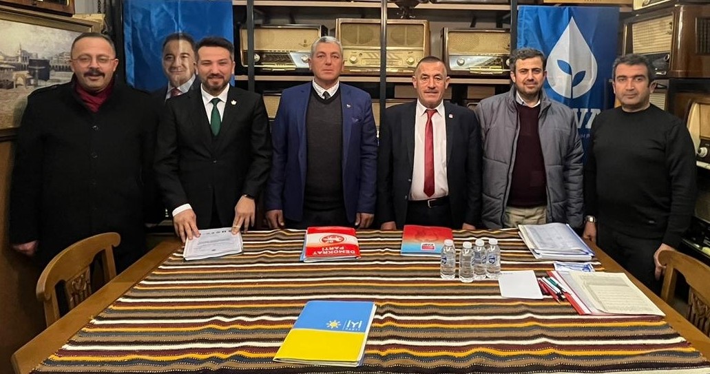 6'lı Masa'nın Karatay İlçe Başkanları: "Asgari Ücretin Altında Emekli Maaşı Olmayacak"