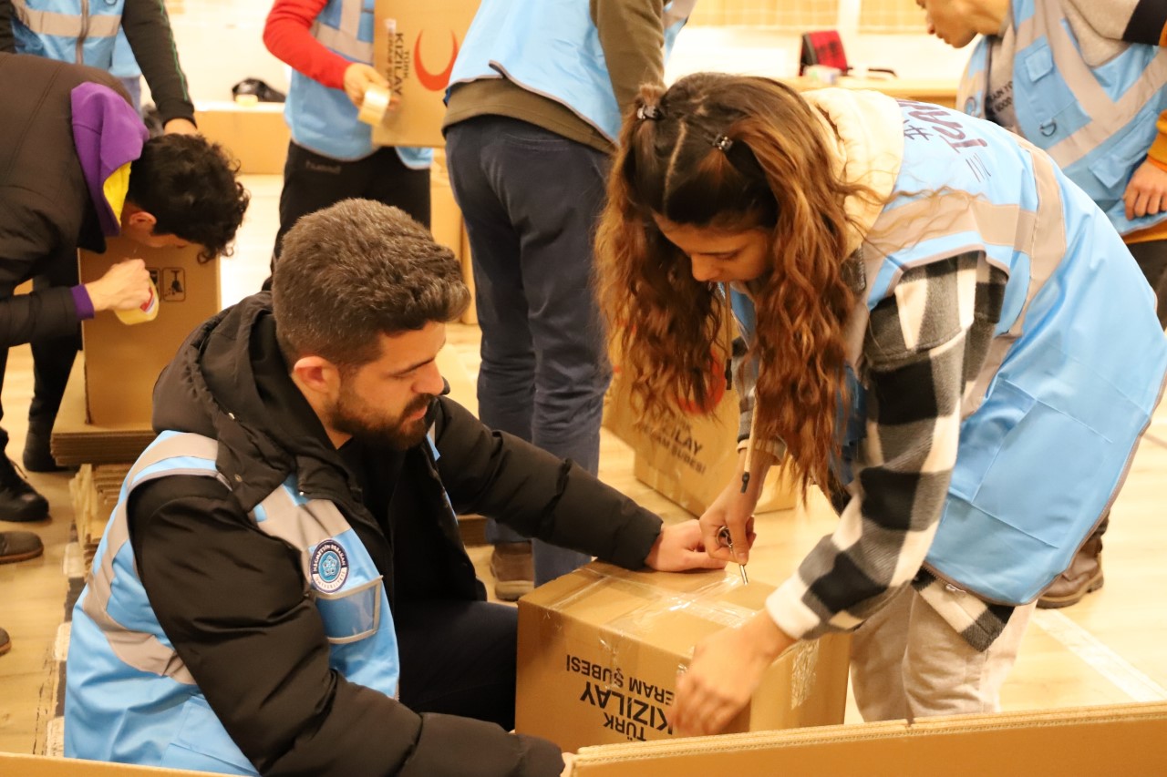 NEÜ’den Deprem Bölgesindeki Vatandaşlara Destek