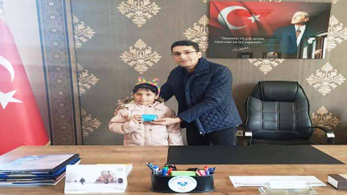 Alaeddin İlkokulu Öğrenci Yüksel Sevim'den Duygulandıran Bağış