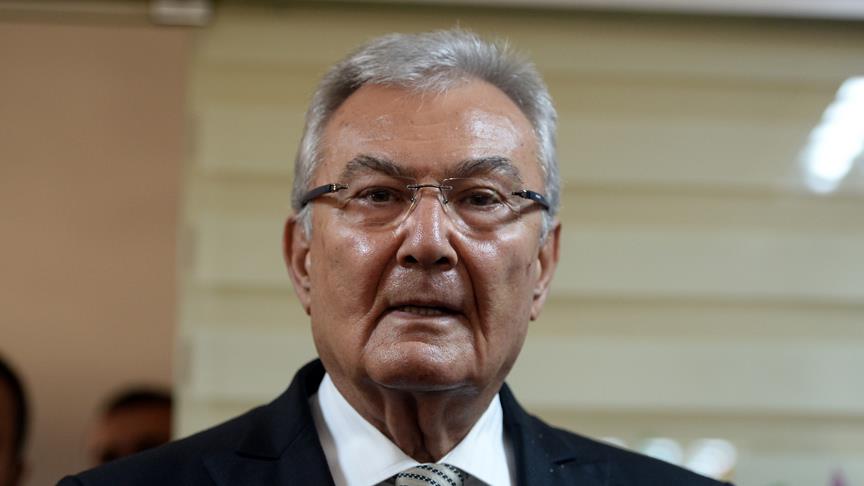 Deniz Baykal vefat etti